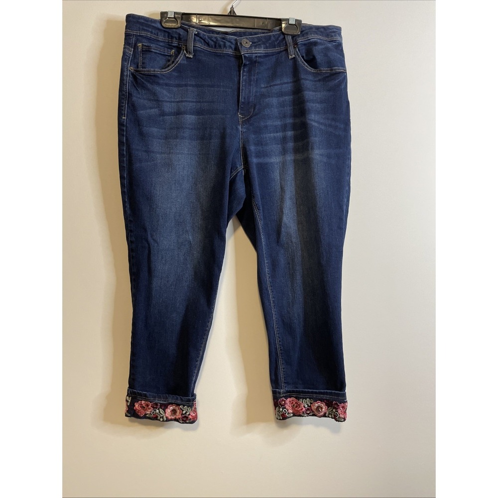 Terra & Sky 18W Crop Jeans Embroidered Floral Hem Stretch Denim